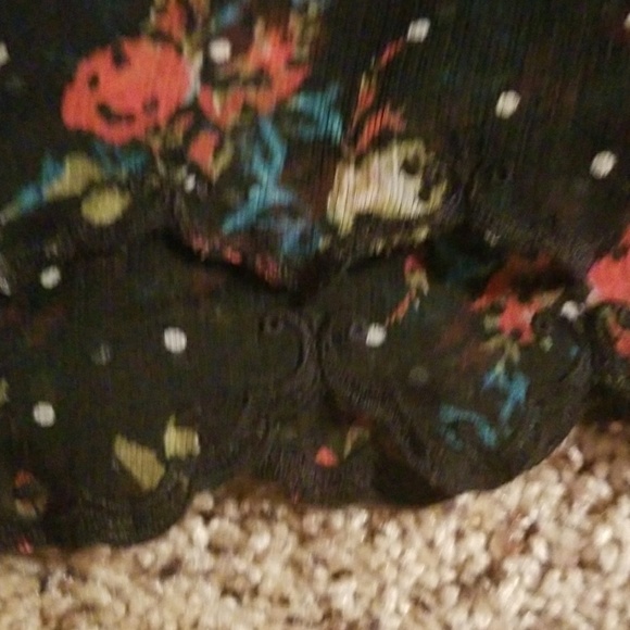 Jessica Simpson Sheer Top - Picture 3 of 6